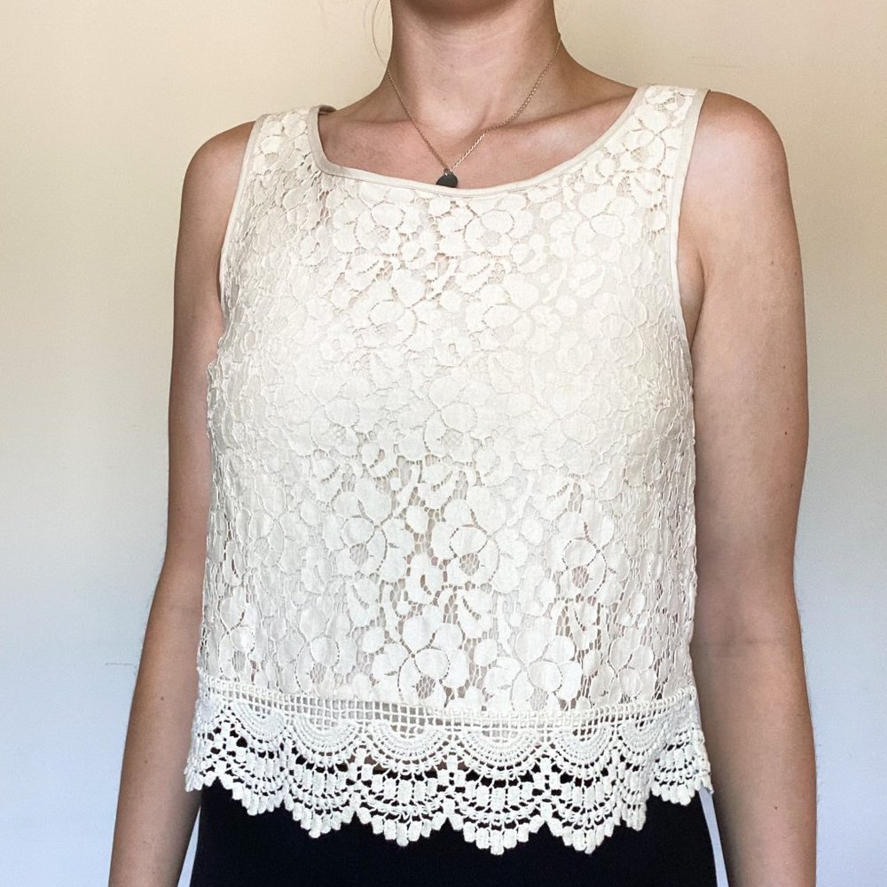 Forever 21 Lace Crop Top Cream Colored Womens Size S